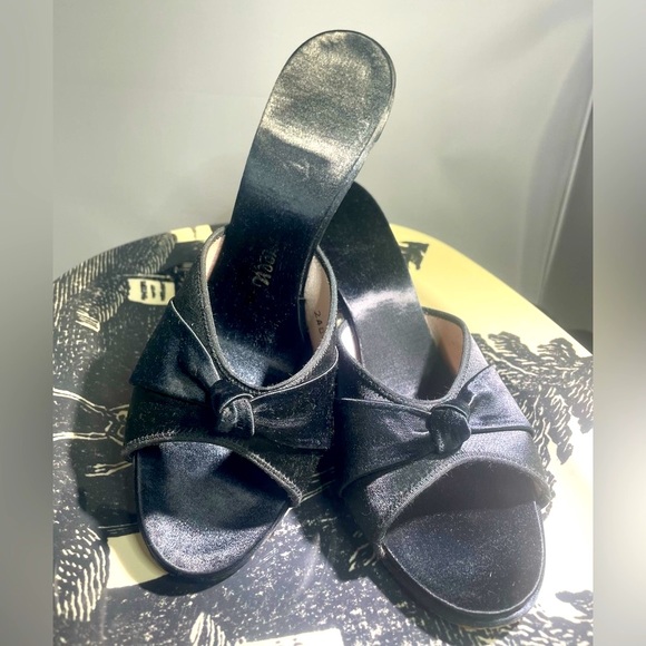 🖤 Daniel Green 🖤 Chic Black Satin Luxury Peep Toe Heel Mule Slide Boudoir 8 AA - Picture 1 of 8